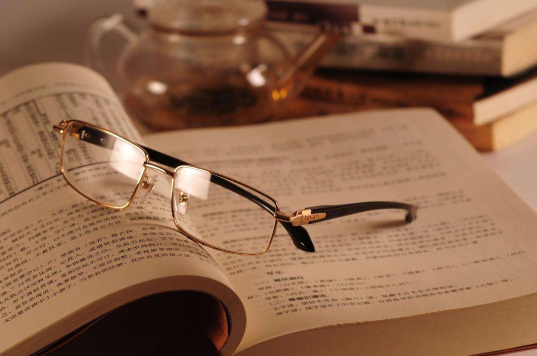 老花眼，別以為什么鏡架都適合你！