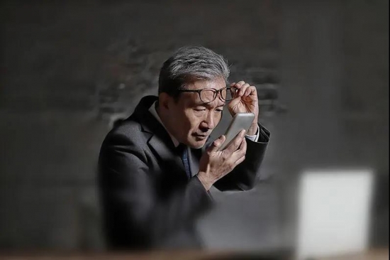 美麗島多焦鏡:十六年的堅守，只為老花眼打磨一副多焦鏡